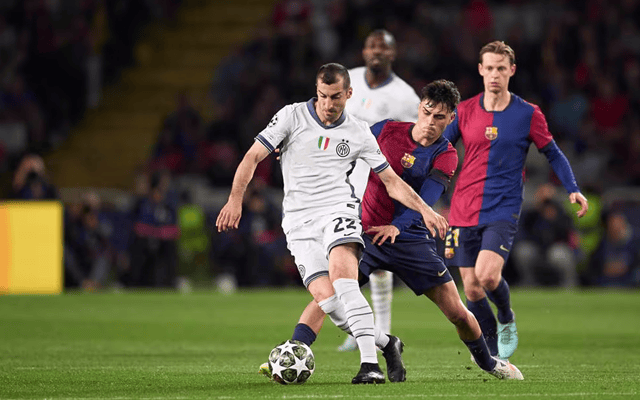 半场3-0萨格勒布迪纳摩，贝蒂斯队史第二次欧战上半时打进3球（贝蒂斯半场3-0领先萨格勒布迪纳摩，队史第二次欧战上半场打入三球）