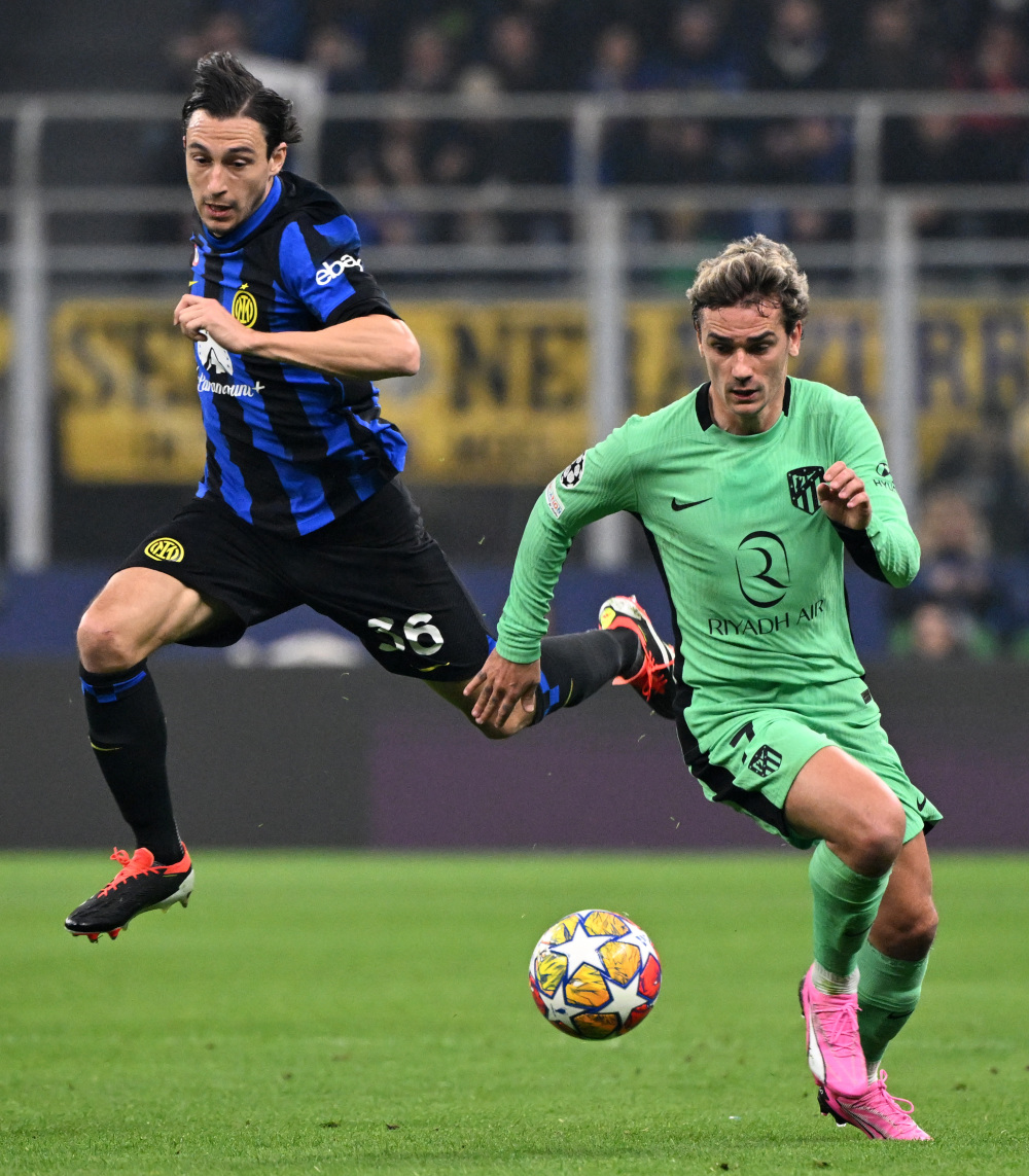 欧联杯八强抽签产生，多场恶战值得期待（欧联杯八强签位出炉，多场强强对话看点十足）