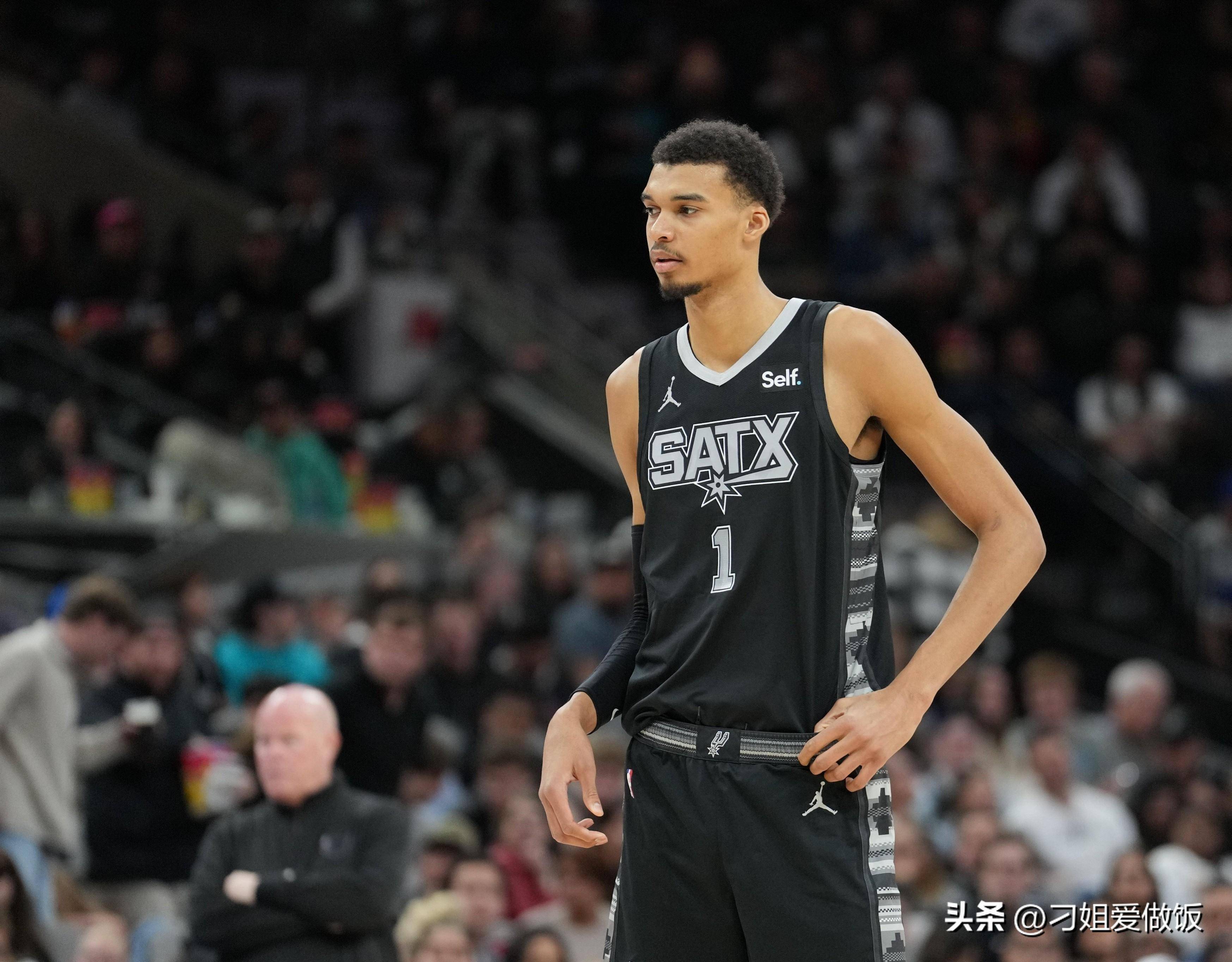 川普狂喜，乡下人乐队将在世界杯抽签仪式结束后表演《YMCA》（川普兴奋不已：乡下人乐队将于世界杯抽签仪式后演唱《YMCA）