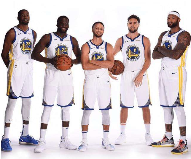 海港在亚冠已跨赛季10场不胜，上次赢球是整整一年前（海港亚冠已连续10场未胜，距上次赢球整整一年）