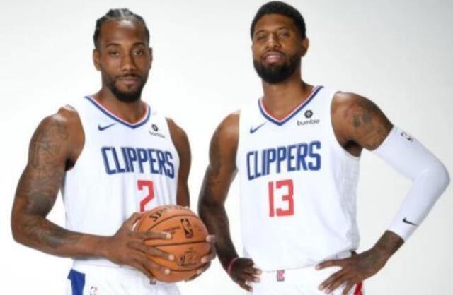 巴媒：若昂-戈麦斯的谈判有进展，曼联希望新年前能敲定交易（巴媒：若昂-戈麦斯谈判推进，曼联力争在新年前敲定交易）