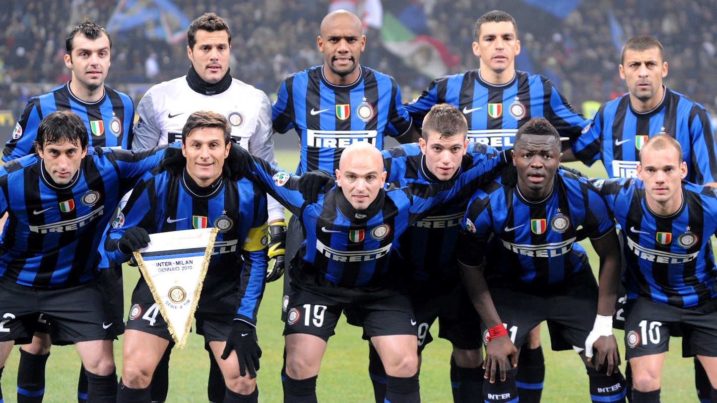 邵佳一谈成为国足主帅：正在家看电脑突然收到700多条信息（邵佳一回忆出任国足主帅：在家看电脑时瞬收700余条消息）