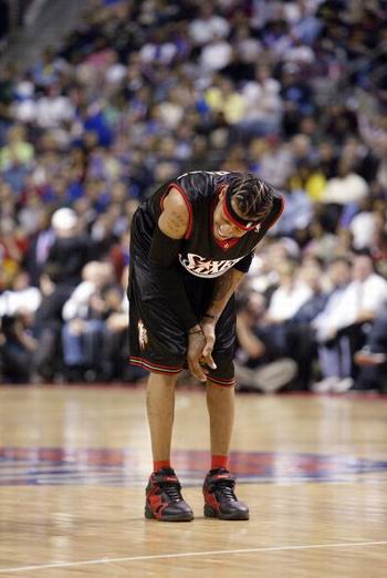 日职联半场：两队破门乏术，东京绿茵0-0福冈黄蜂（日职联半场战报：东京绿茵与福冈黄蜂互交白卷）