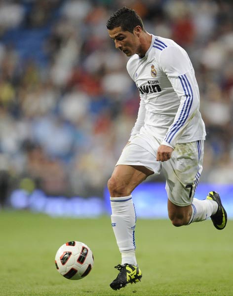 赣州队1-0宜春队，总比分3-0夺得赣超冠军，卢欣头球破门（赣州队1-0力克宜春队，总比分3-0问鼎赣超，卢欣头球建功）