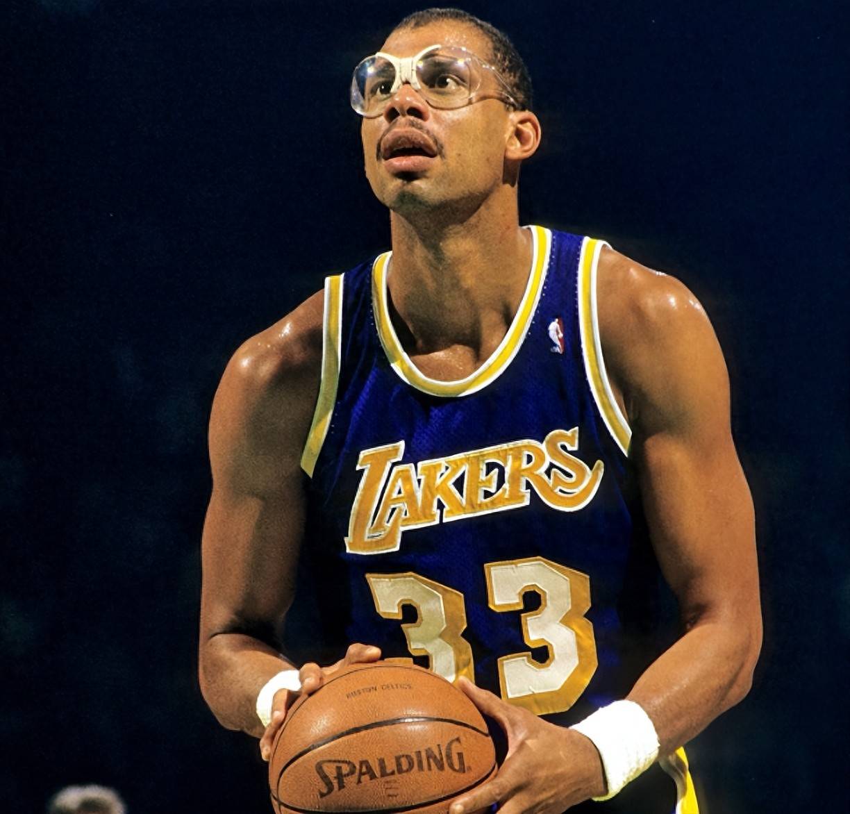 “苏超番外篇”，南京VS苏州足球对抗赛已有超5000人预约看球（苏超番外：南京对决苏州，预约观赛突破5000人）