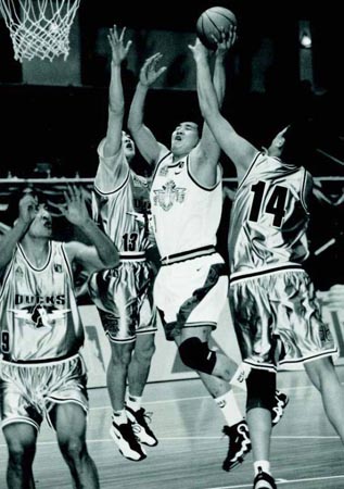 ESPN：曼联对拉莫斯不感兴趣，俱乐部不想再高薪签下大龄球星（ESPN：曼联无意拉莫斯，俱乐部不再以高薪招揽老将）