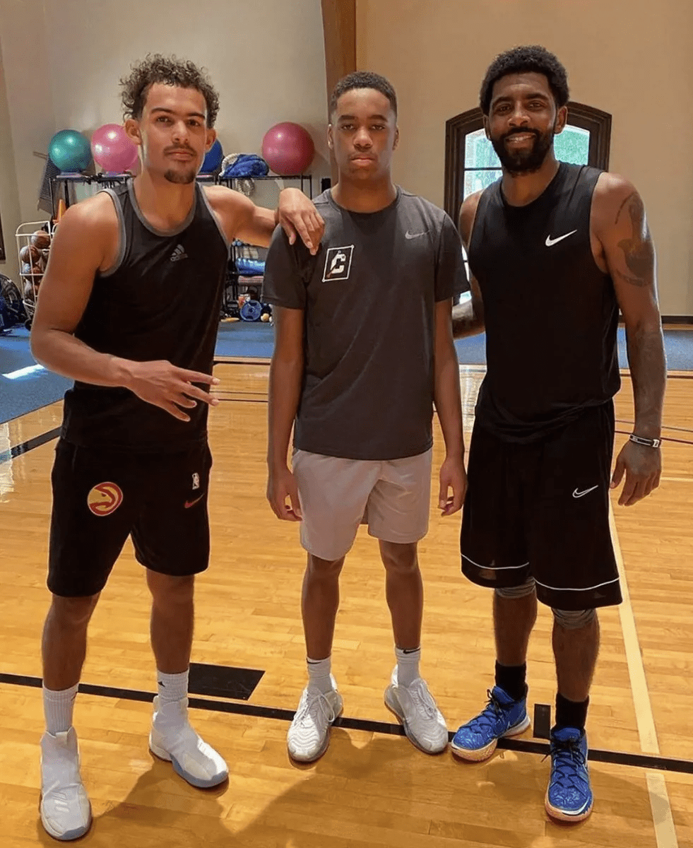 决战时刻致命失误！威金顿14中8得到23分5篮板10助攻（最后关头葬送良机！威金顿14投8中斩获23分5篮板10助攻）